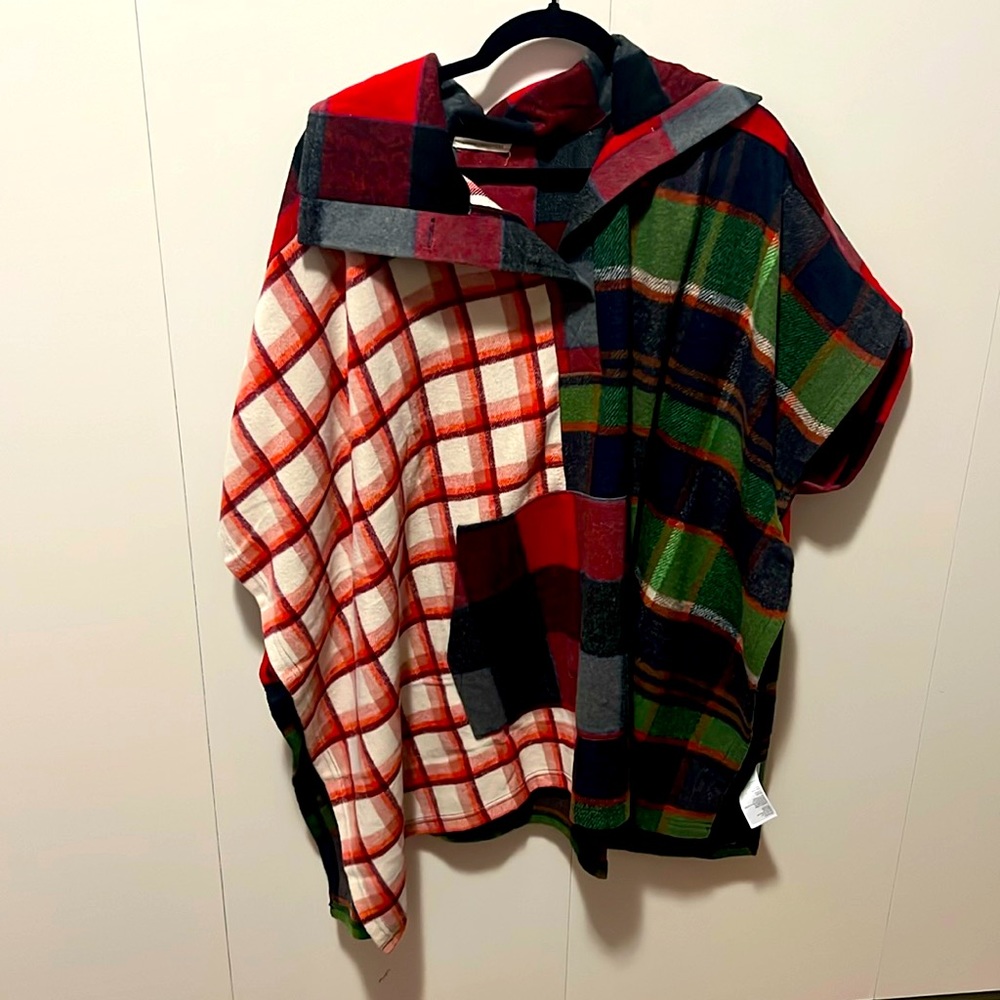 NWOT Urban Outfitters Plaid Poncho One Size